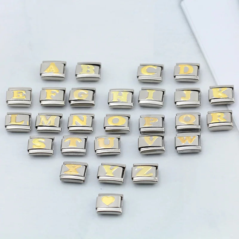Hapiship 2024 nueva moda 26 letras en inglés eslabones de encanto italiano aptos para pulsera de acero inoxidable de 9mm hacer joyería de mujer DJ110